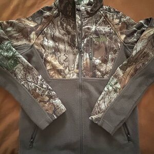 Boys Magellan Outdoors Camouflage and Green Fleece Jacket